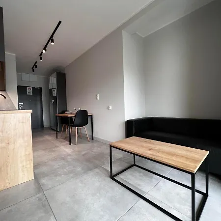 - Legnicka Business Center アパート *