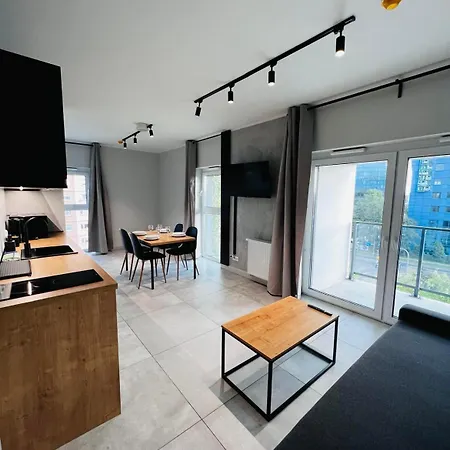 - Legnicka Business Center アパート
